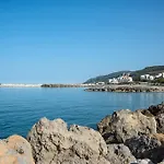 阿纳托利公寓 公寓式酒店 3*