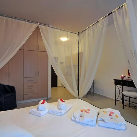 Anatoli Aparthotel 3*