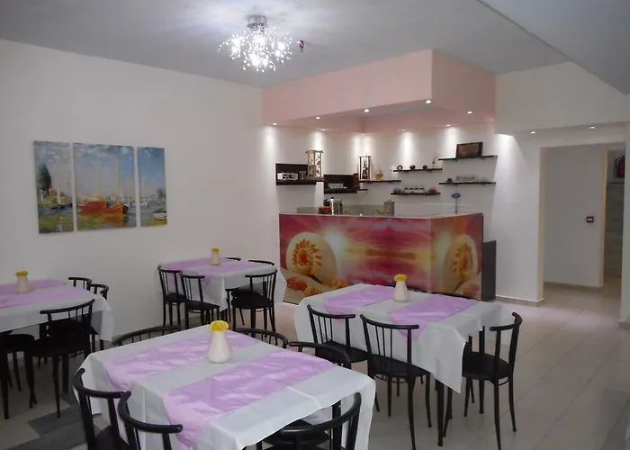 Ξενοδοχείο με διαμερίσματα Anatoli Agia Pelagia (Kythira)